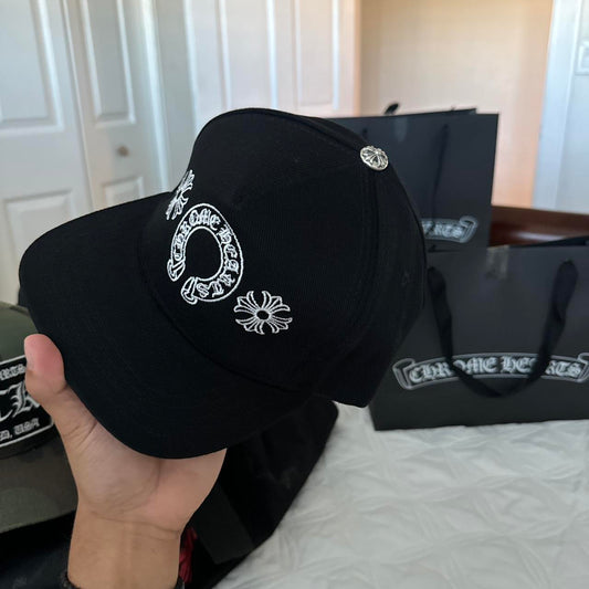 Horseshoe logo hat (Black)